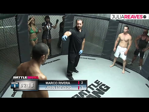 ❤️ Ultimate Fighter qin një vajzë me numër menjëherë pas një lufte në ring ❌ Video anale tek ne